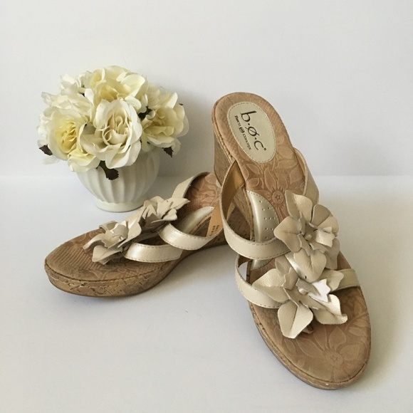 boc Shoes - BOC Wedge Leather Flower Sandals sz. 9